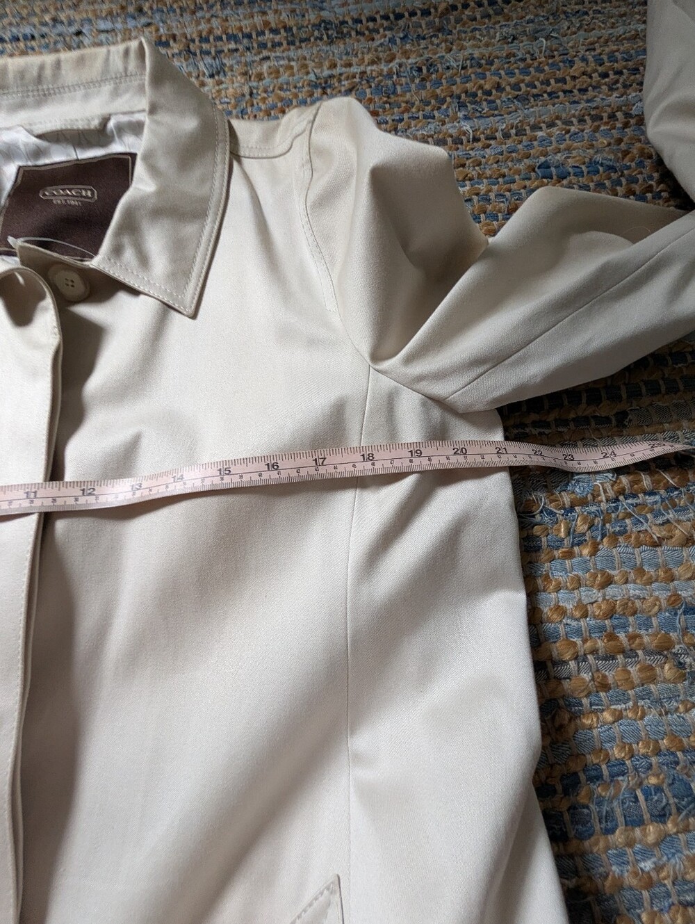 Coach Trench Coat L Cream Signature Lining Classic Quiet Luxury *Flaws* Scarf - Picture 8 of 16